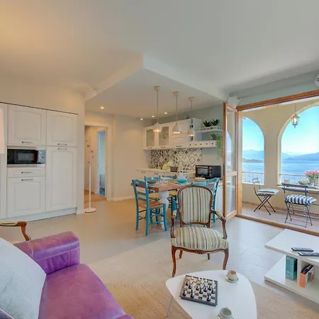 Pandora View - Happy * ストレーザ